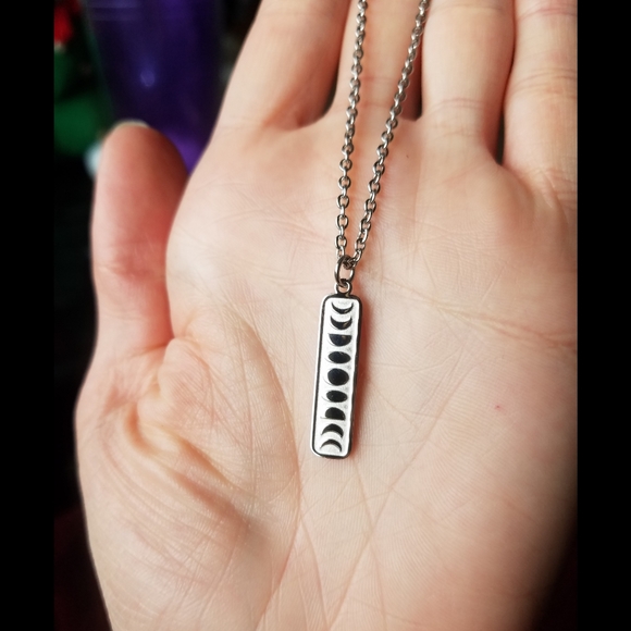 🖤 Moon Phase Stainless Steel Necklace - Picture 4 of 8